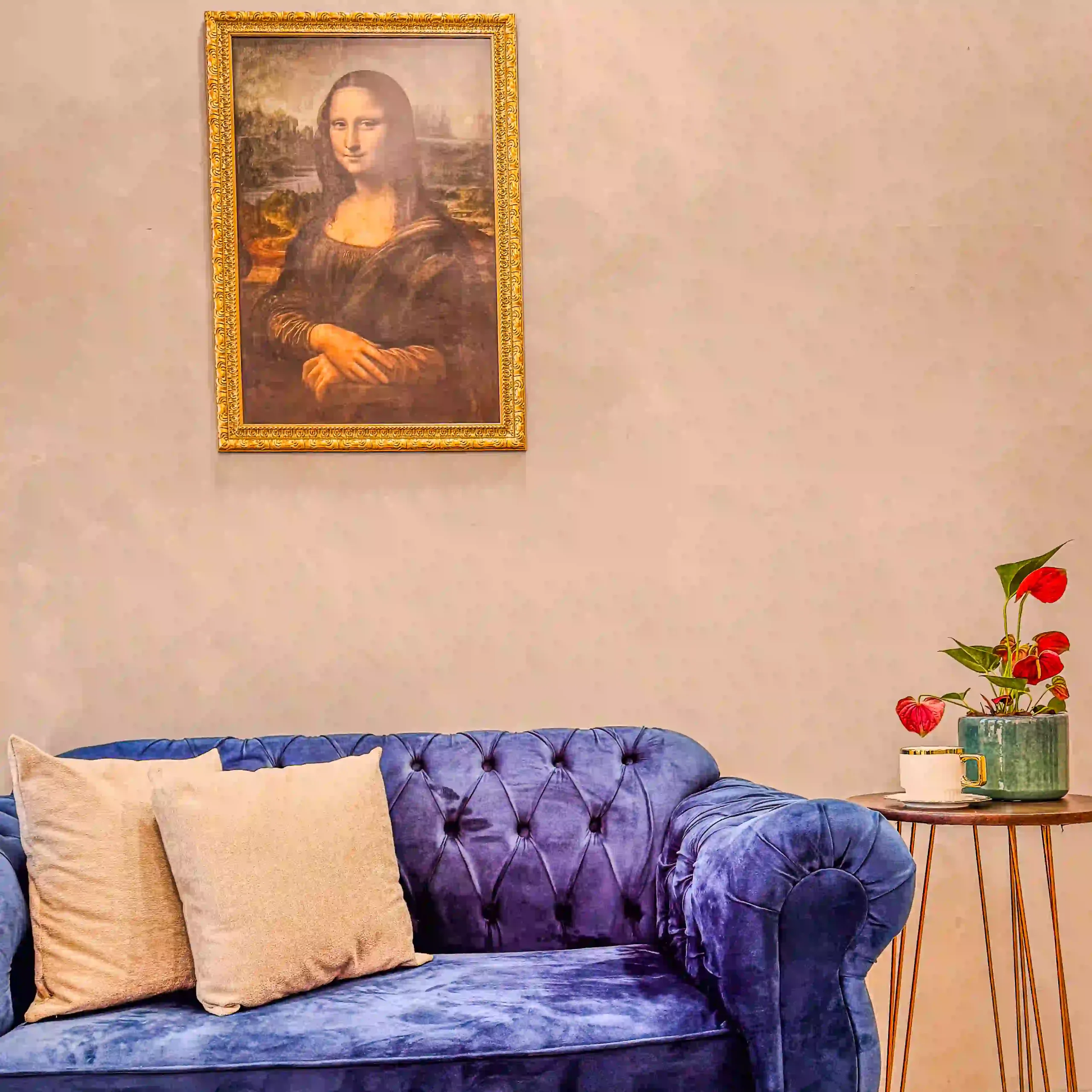 Euro Clinic, Mona Lisa e Café